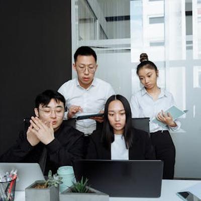 殷耘章